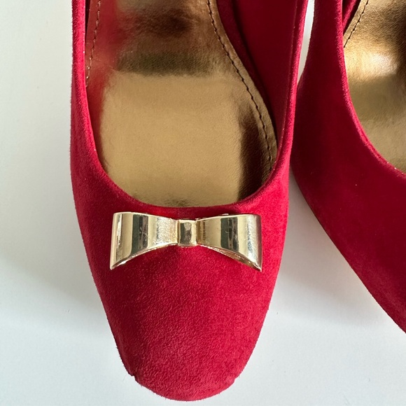 NEW DOLCE VITA Suede Red Bow Platform Pumps Heels - Picture 4 of 5